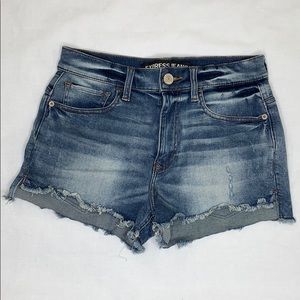 Express Jeans Ultimate Stretch Shortie High Rise